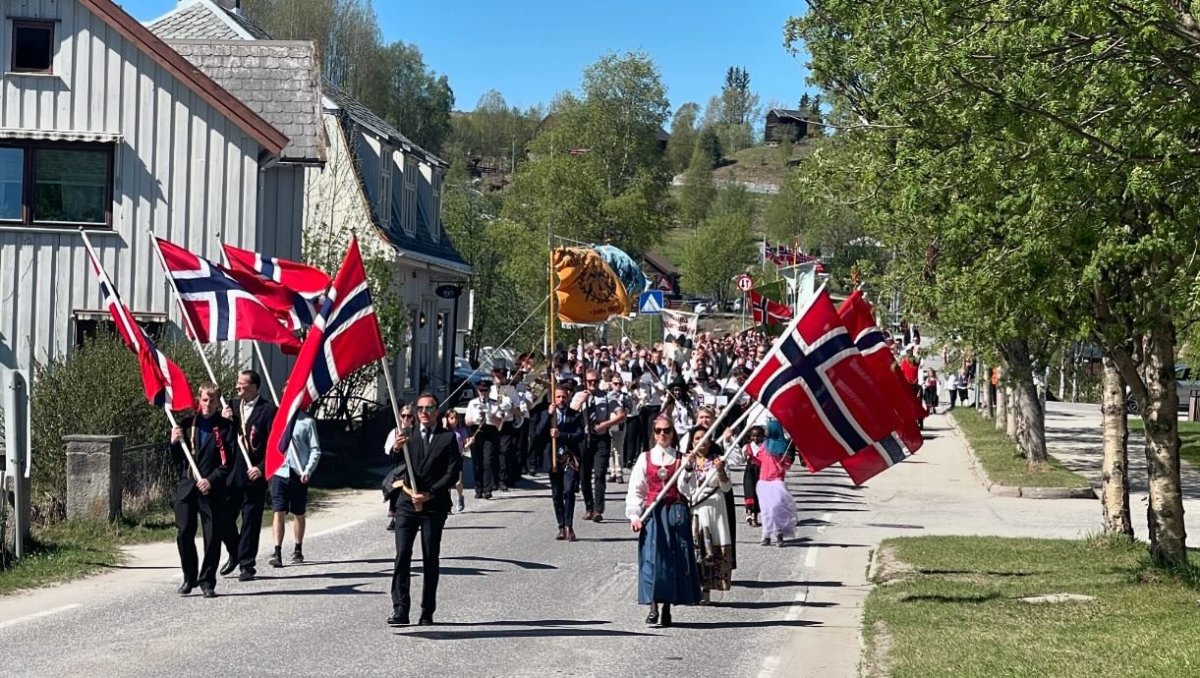  Flott 17.mai i bygdene våre 